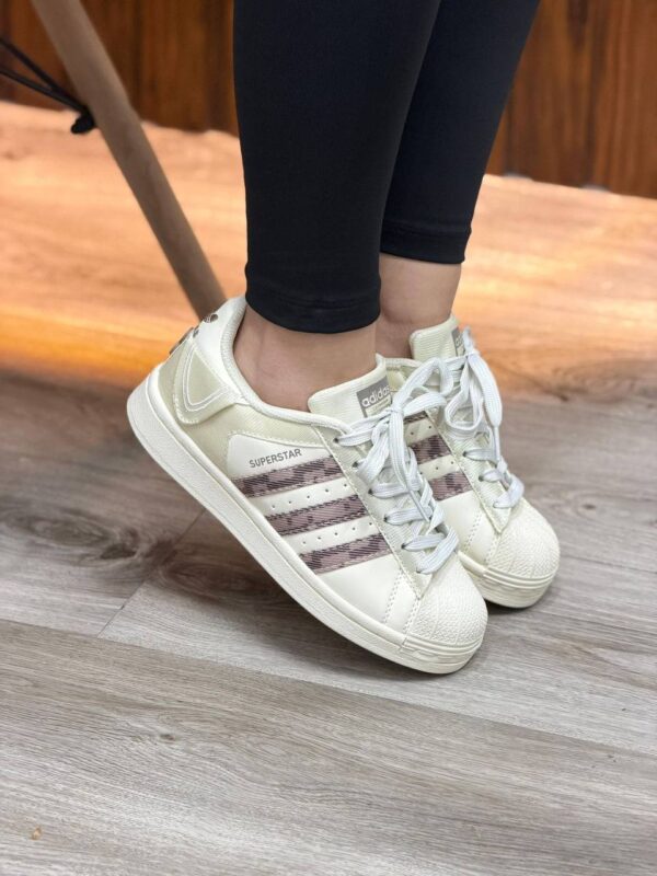 Adidas Superstar